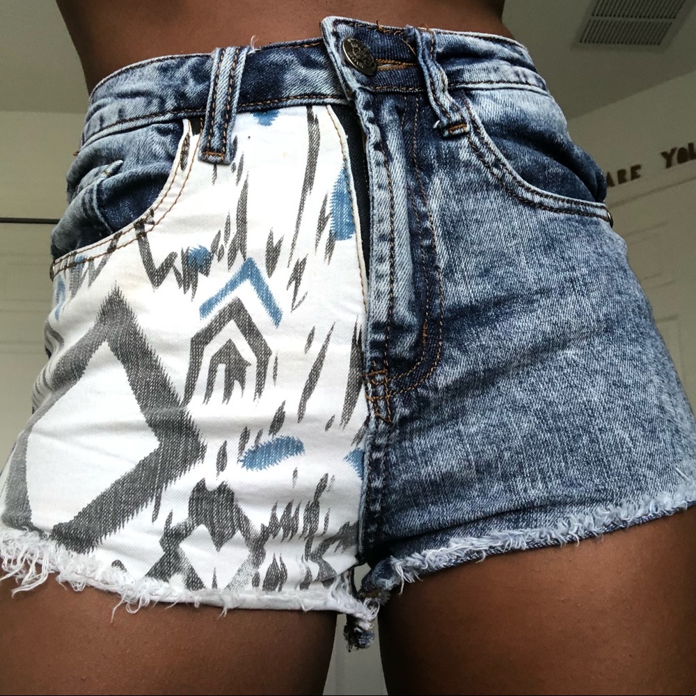 patterned high waisted shorts